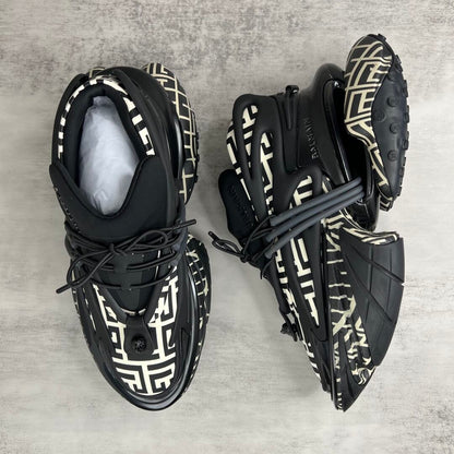 Balmain Unicorn "Black-White Print"