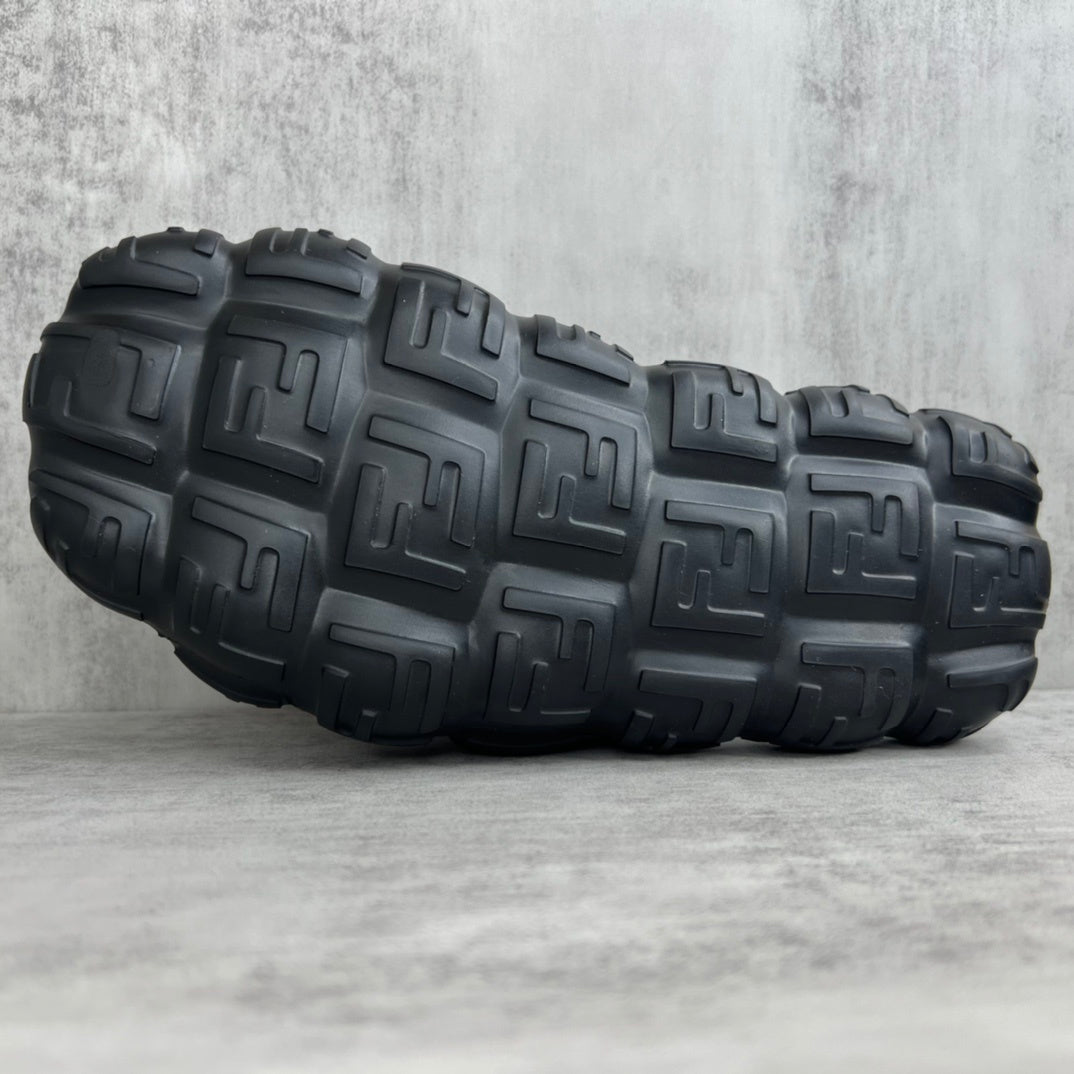 Fendi Cloud Slides "Black"