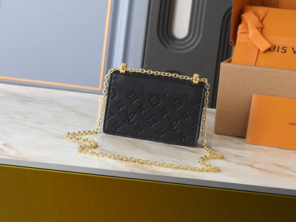 Louis Vuitton Wallet On Chain Rosy "Monogram Empreinte Leather"