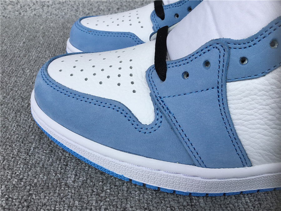 Jordan 1 Retro High OG "University Blue"
