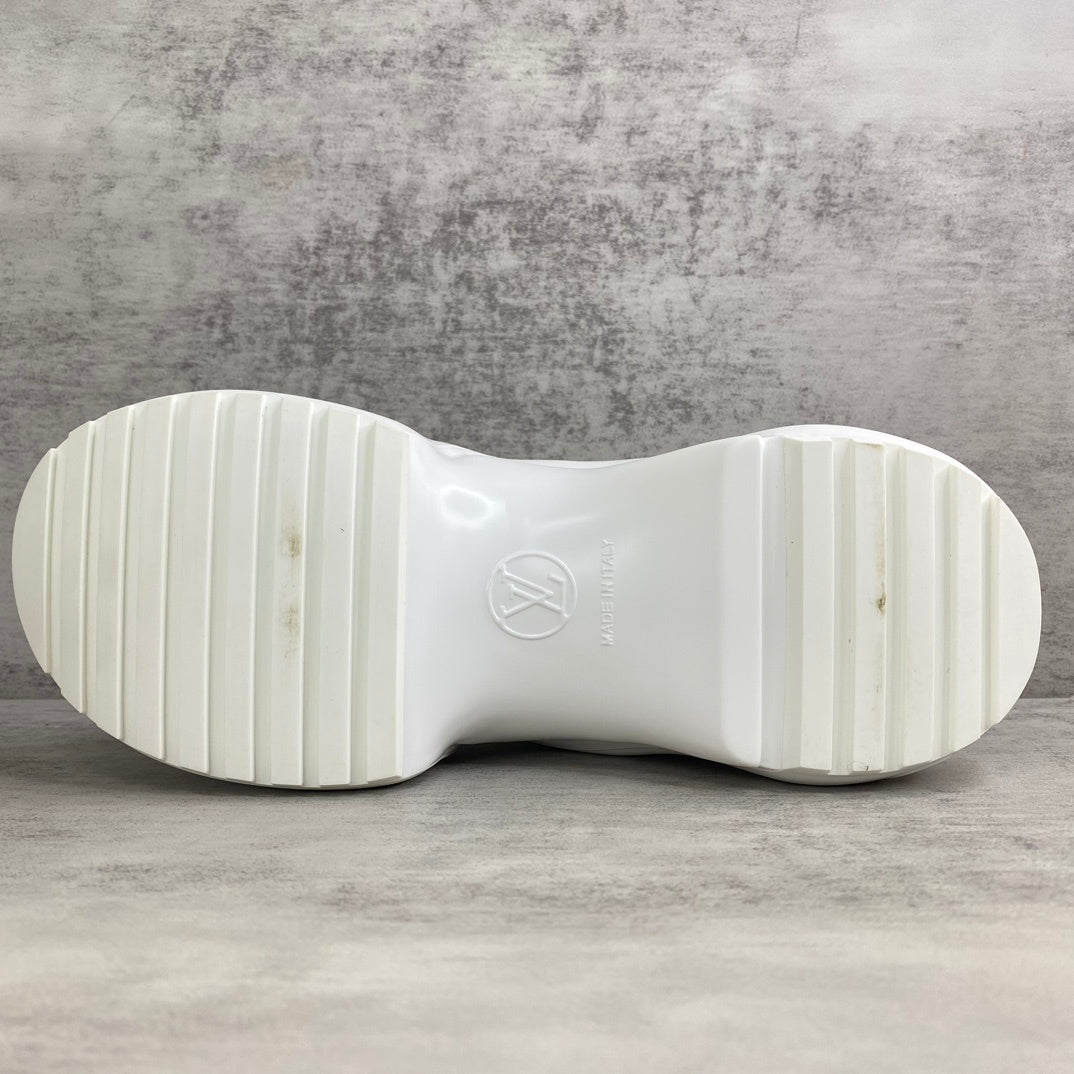 Louis Vuitton Arklight "White-Grey Embroided"