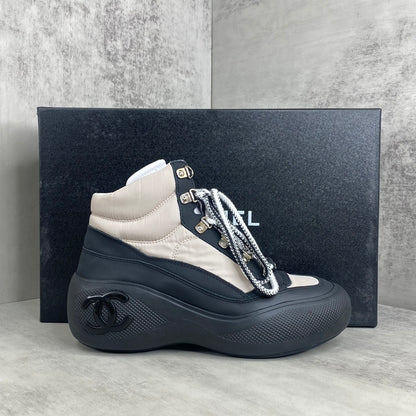 Chanel Snow Boots "Black-Beige"