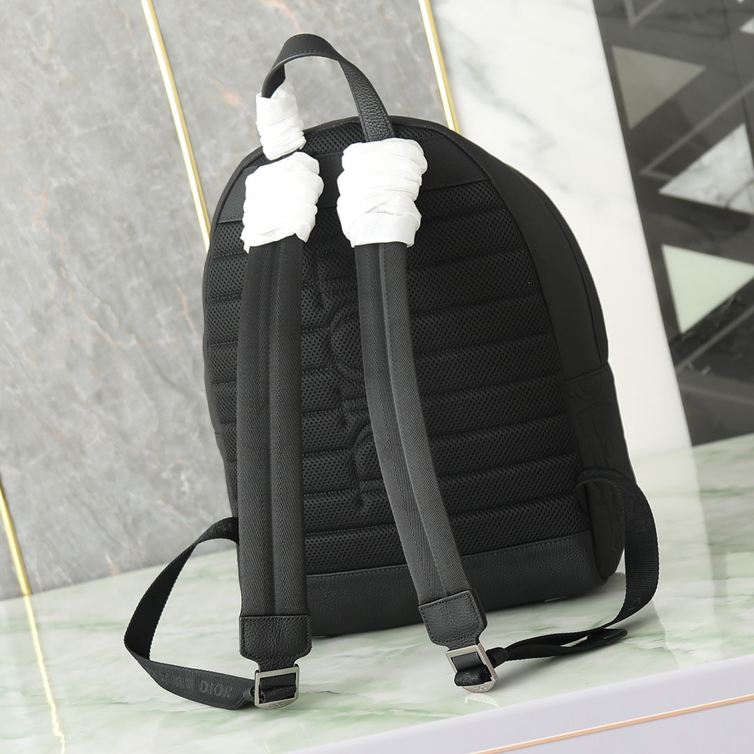Dior Rider Zipped Backpack "Black Dior Gravity Grained Leather and Black Grained Calfskin"