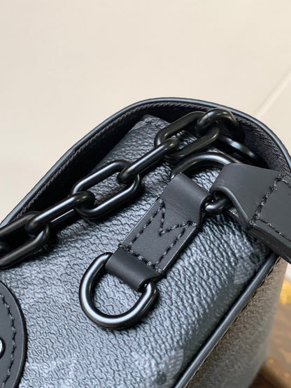 Louis Vuitton Steamer Wearable Wallet