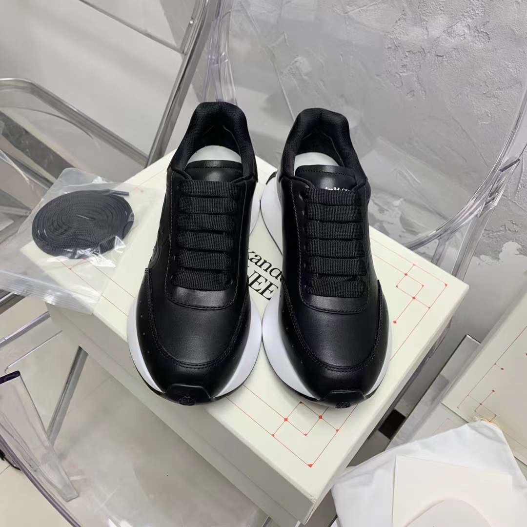 Alexander McQueen Sprint Runner "Black"