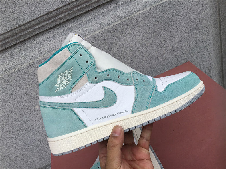 Air Jordan 1 Retro High OG "Turbo Green"