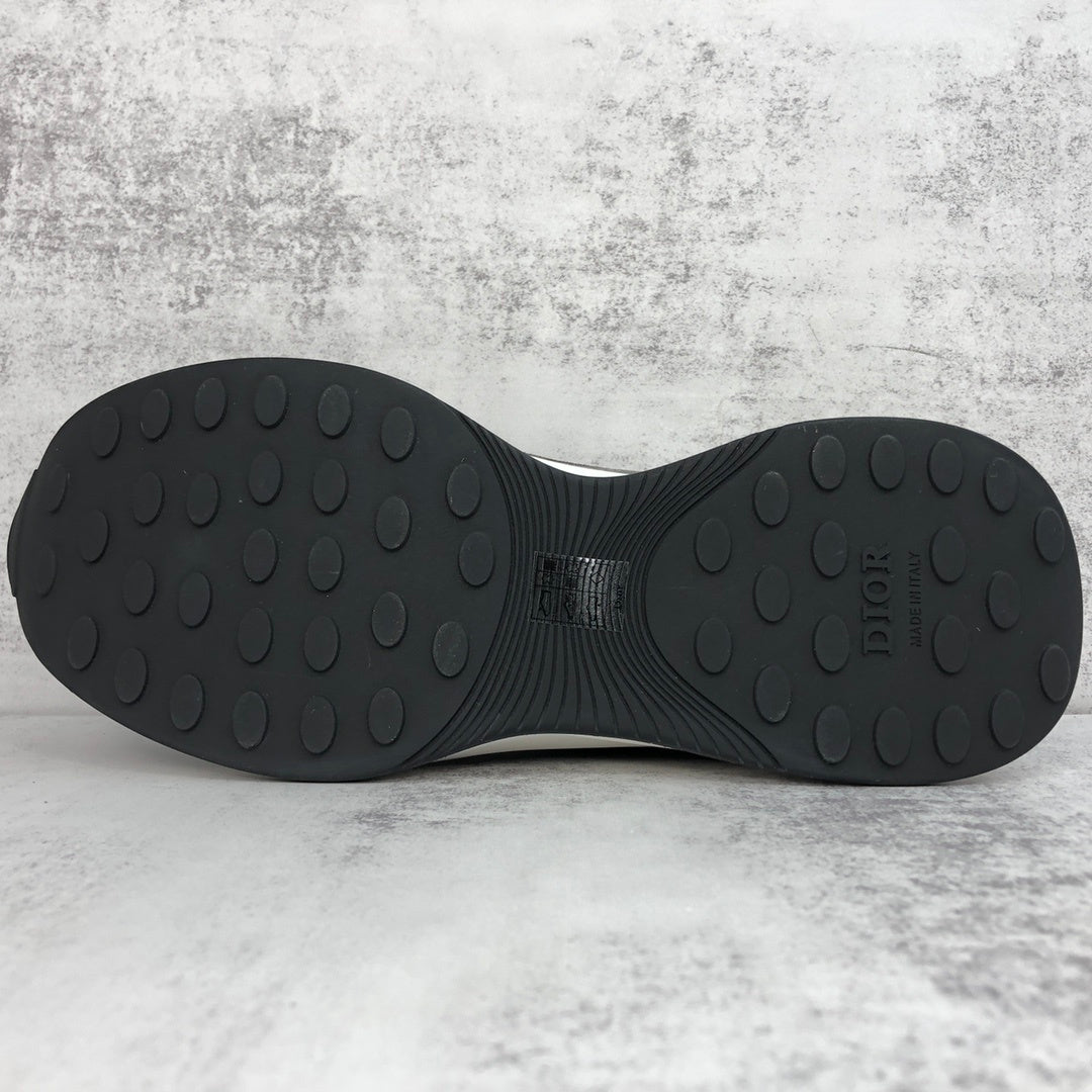 Dior B25 "Grey-White"