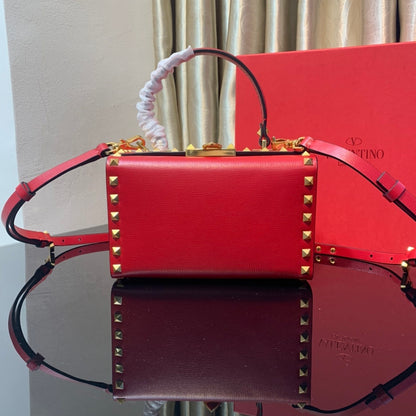 Valentino Garavani Rockstud Alcoce Bag