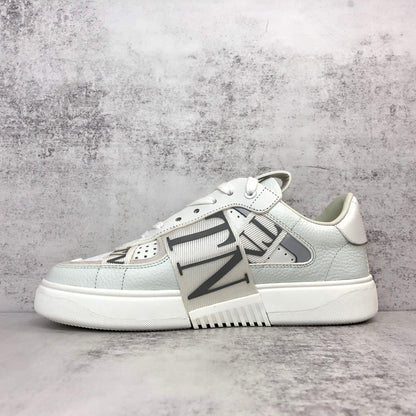Valentino Garavani VL7N "White-Grey"