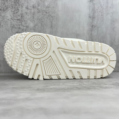 Louis Vuitton Maxi "White Love"