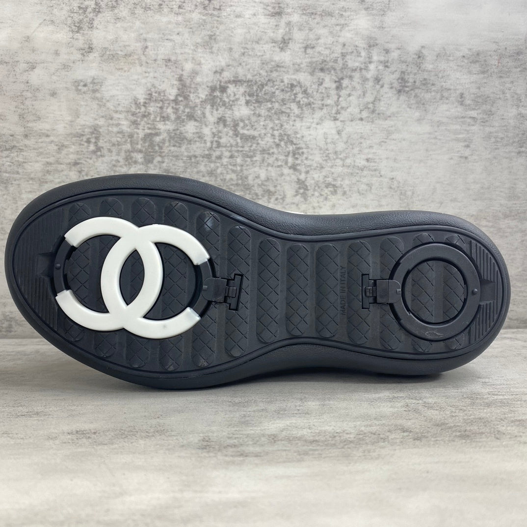 Chanel Snow Boots "White-Black Suede"