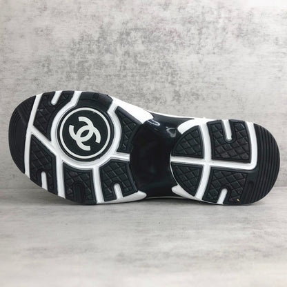 Chanel Interlocking CC "Beige"