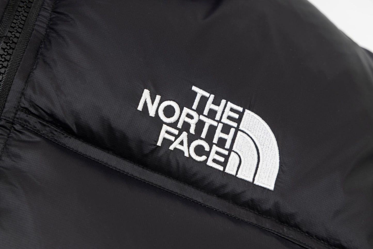 The North Face Nuptse Short Down Jacket "Black"