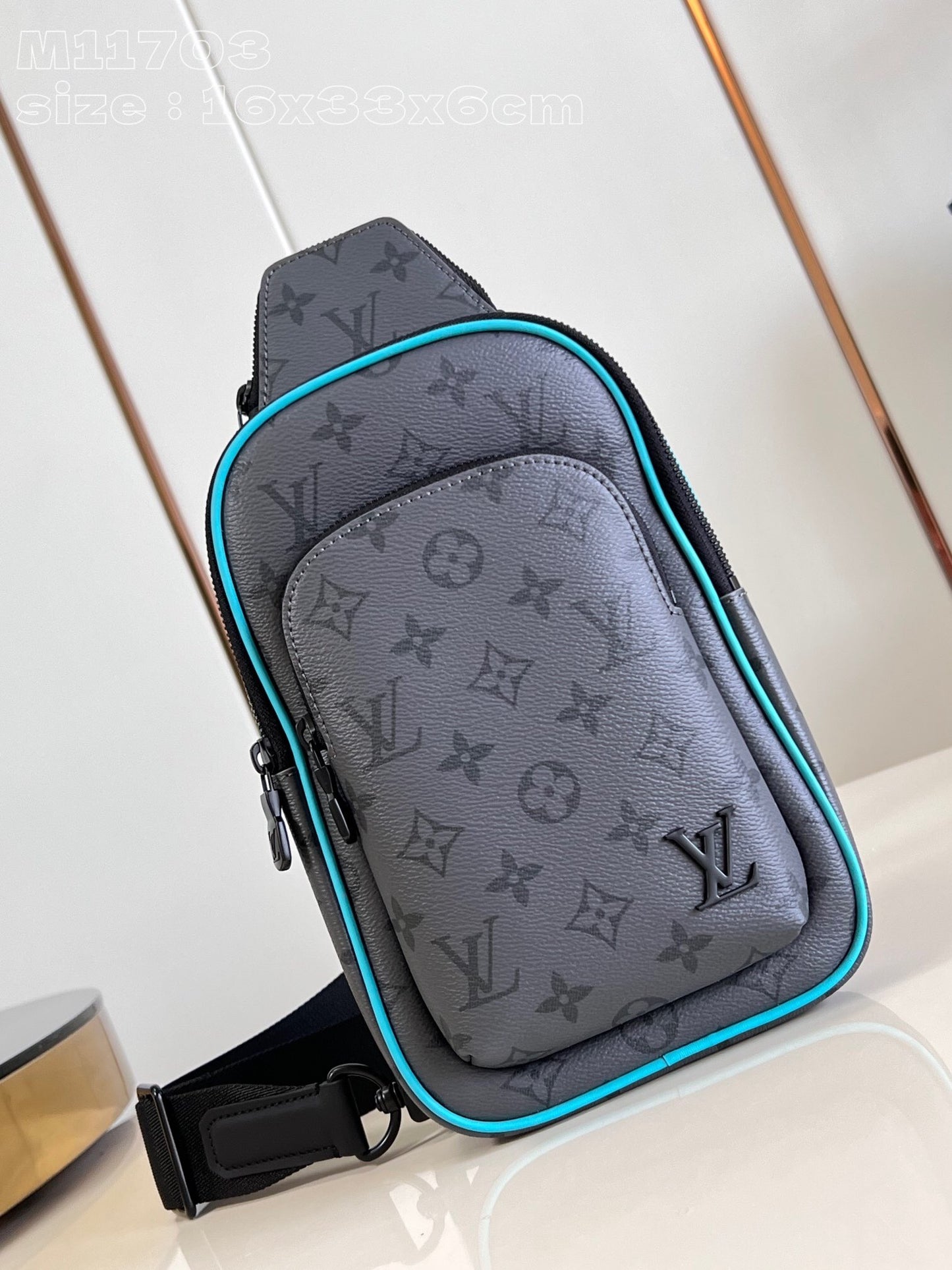 Louis Vuitton Avenue Slingbag PM