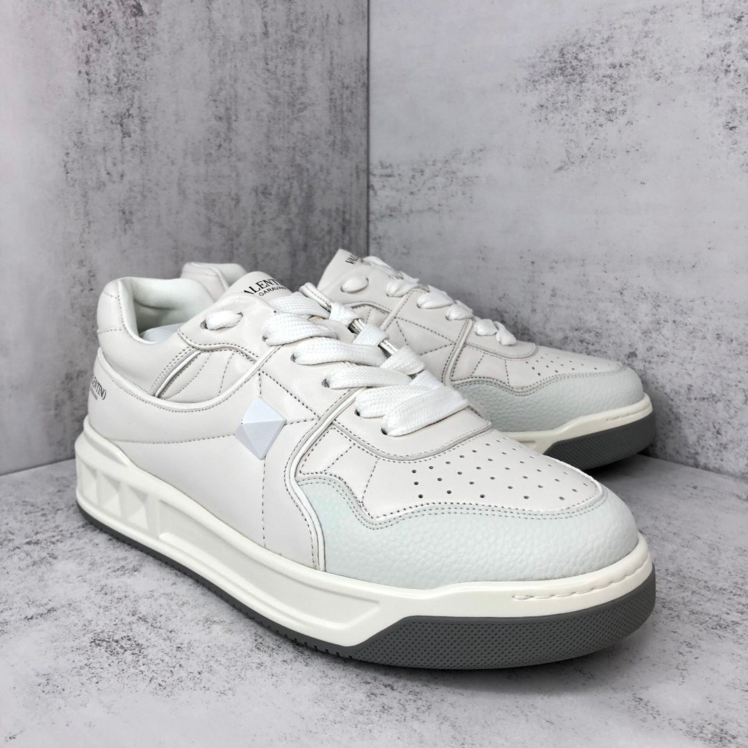 Valentino Garavani One Stud "White-Grey"