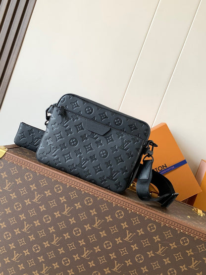 Louis Vuitton Trio Messenger
