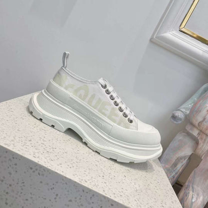Alexander Mcqueen Tread Slick Low "Graffiti White-Silver"