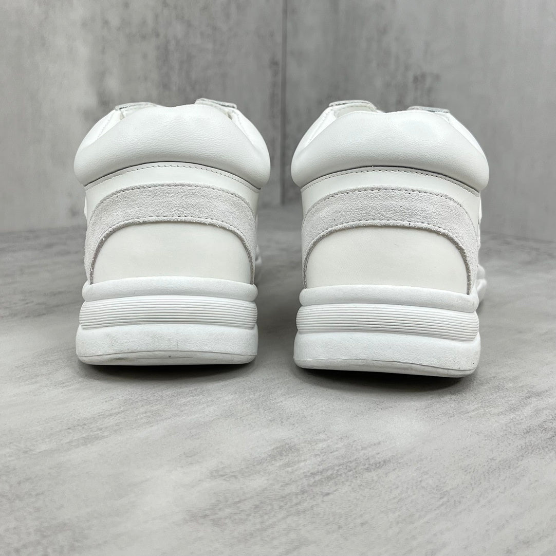 Chanel 22A "White-Grey"