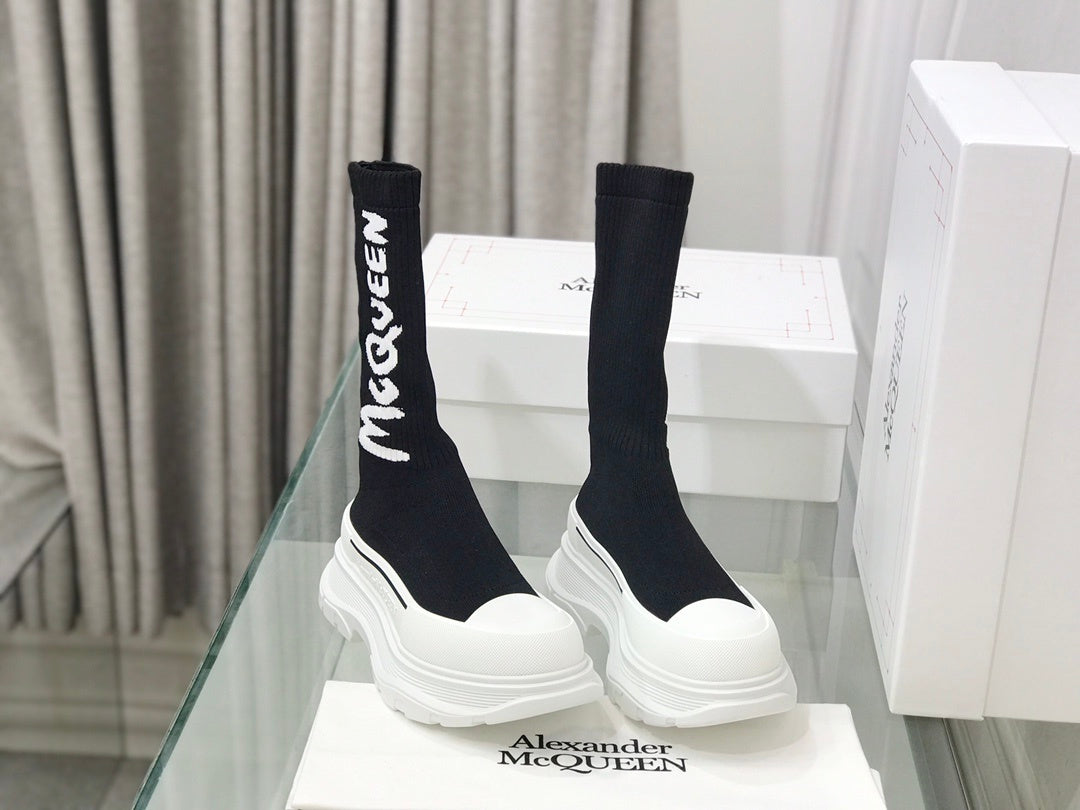 Alexander McQueen Tread Slick Boot "Ribbed Black-White"