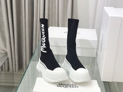 Alexander McQueen Tread Slick Boot "Ribbed Black-White"
