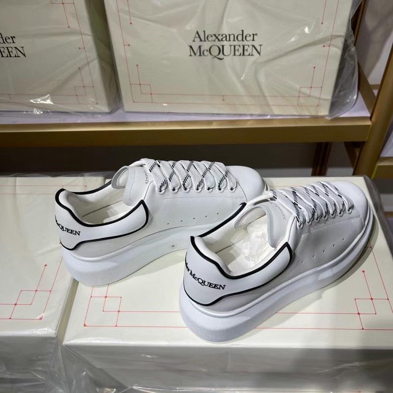 Alexander McQueen Oversized "New Tech Calf-White-Black"