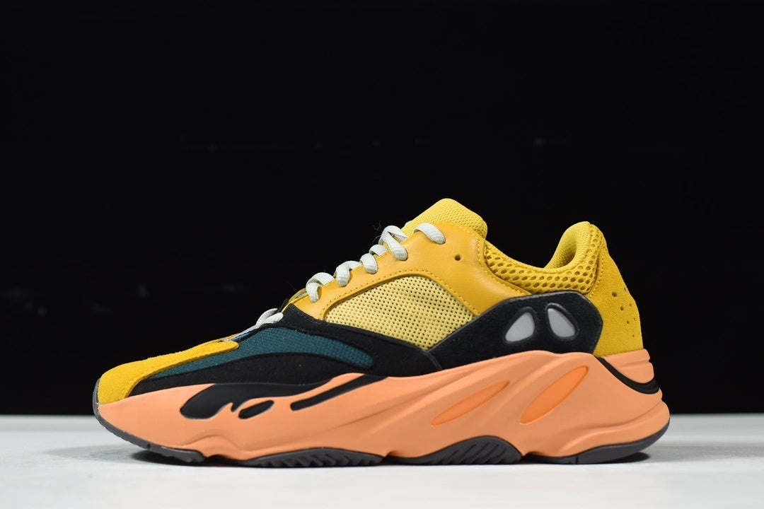 Yeezy 700 "Sun"