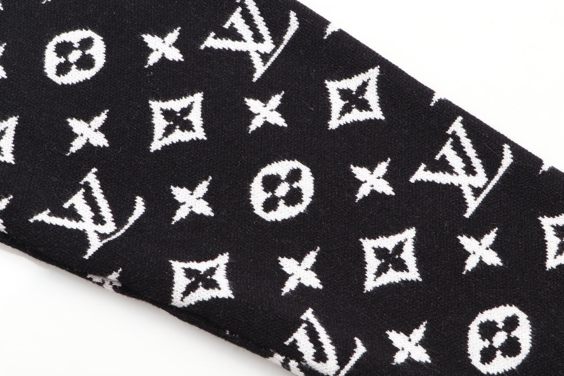 Louis Vuitton Cardigan "Black-White Monogram"