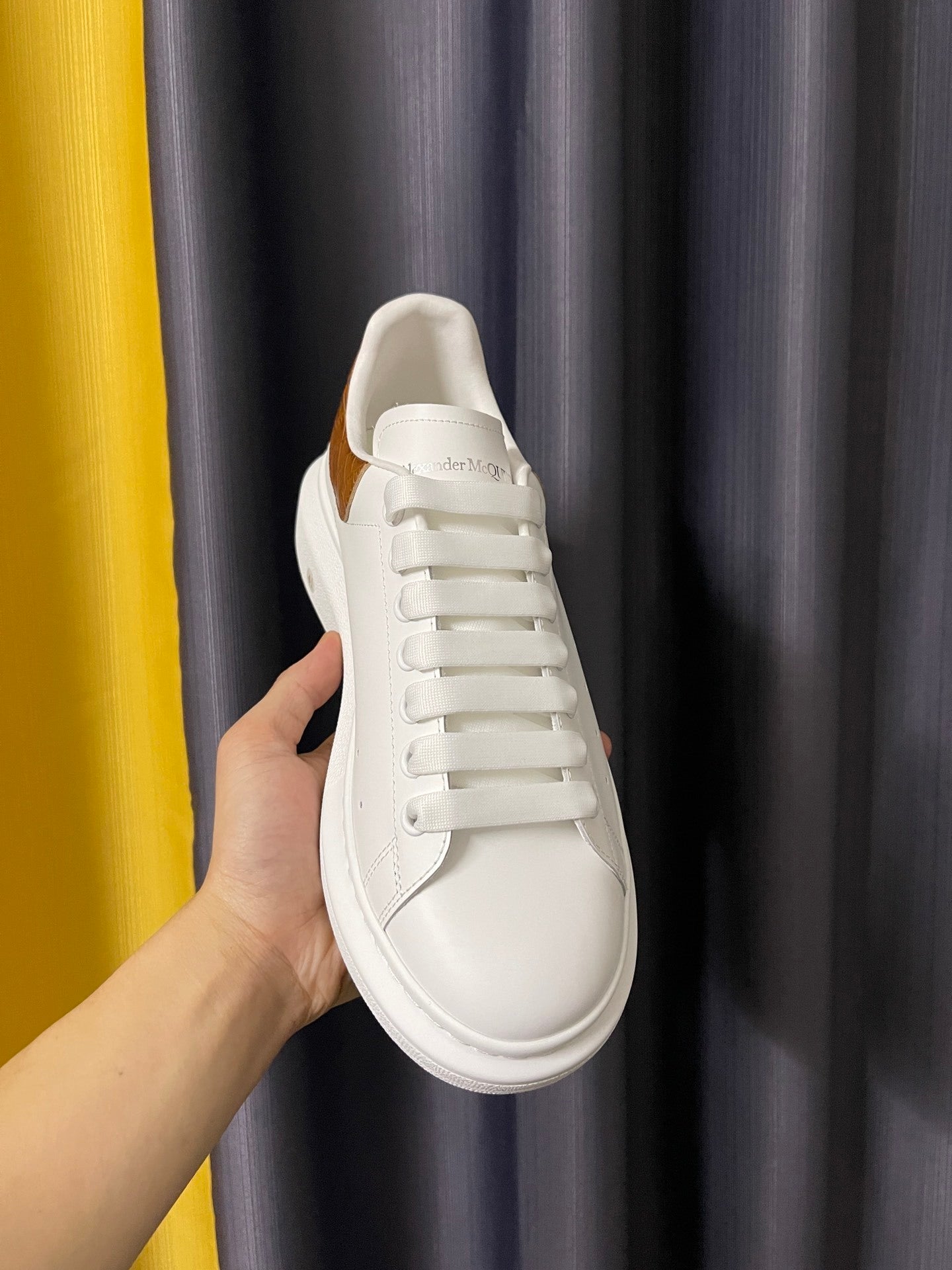 Alexander McQueen Oversized "White-Brown Croc"