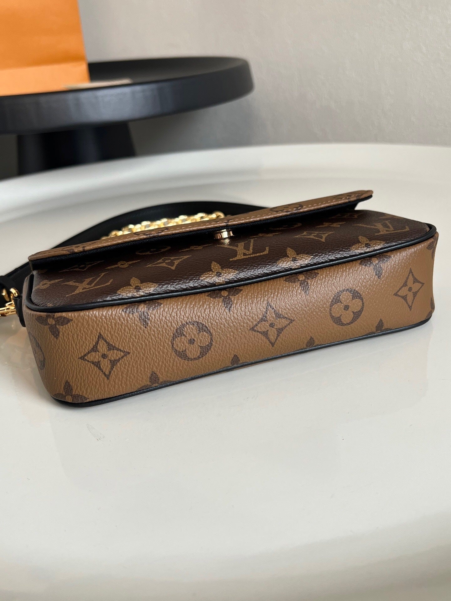 Louis Vuitton Wallet On Chain Ivy "Monogram Reverse"
