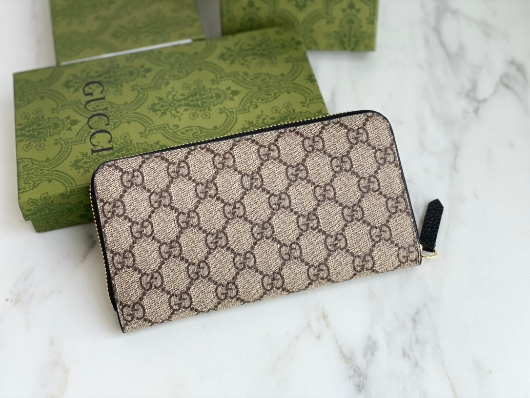 Gucci Bi-colour GG Marmont Zip Around Wallet