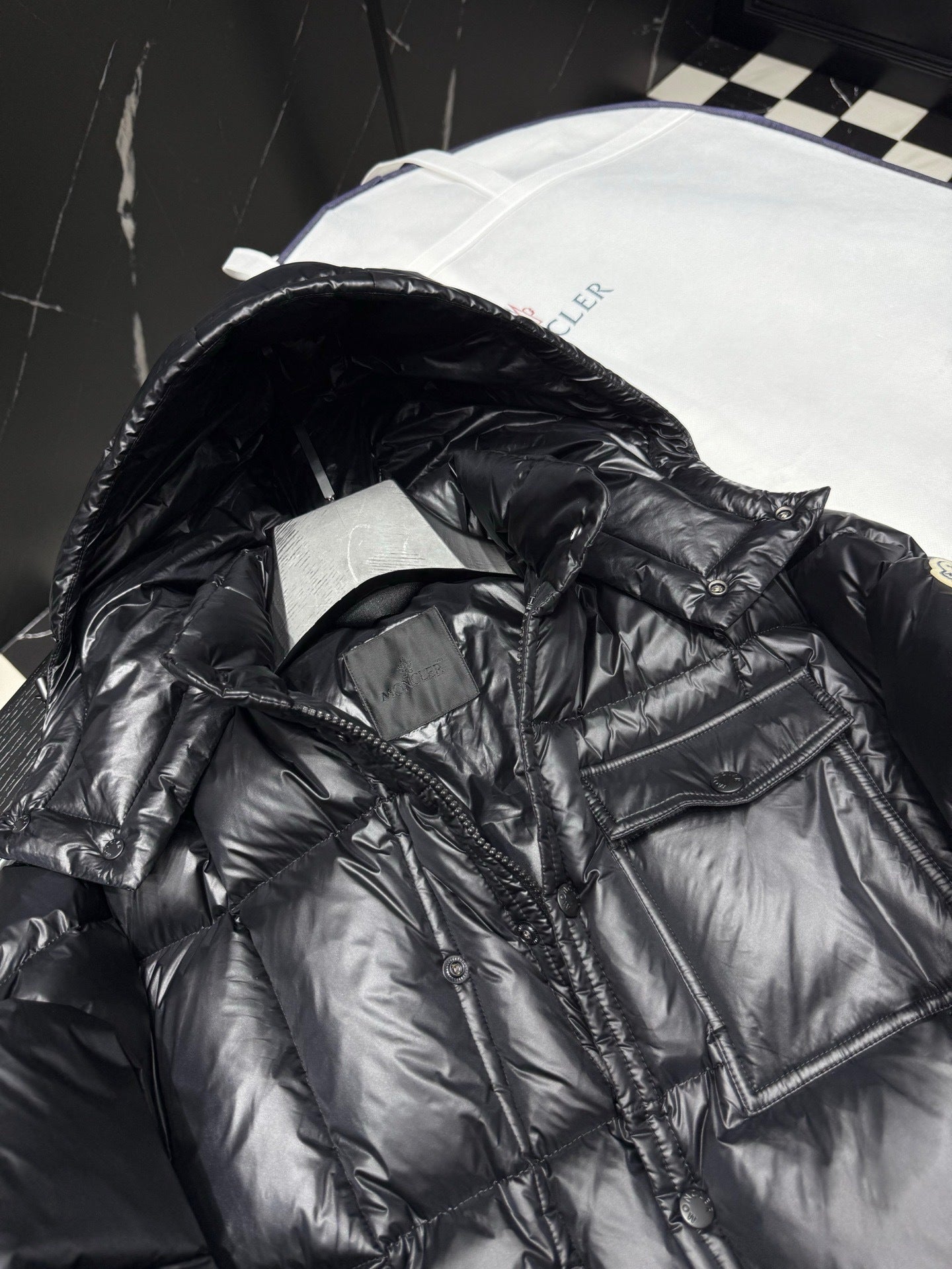 Moncler Serfanto Hooded Short Down Jacket "Black"