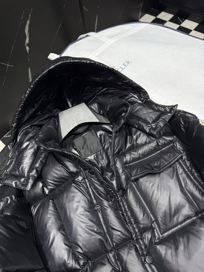 Moncler Serfanto Hooded Short Down Jacket "Black"