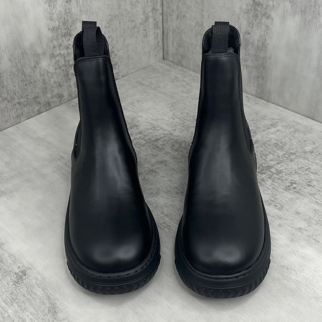 Dior D-Racer Chelsea Ankle Boots "Black"