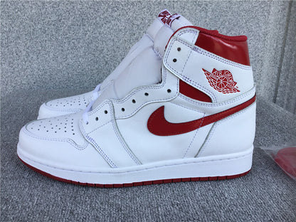 Air Jordan 1 Retro High OG "Metallic Red"