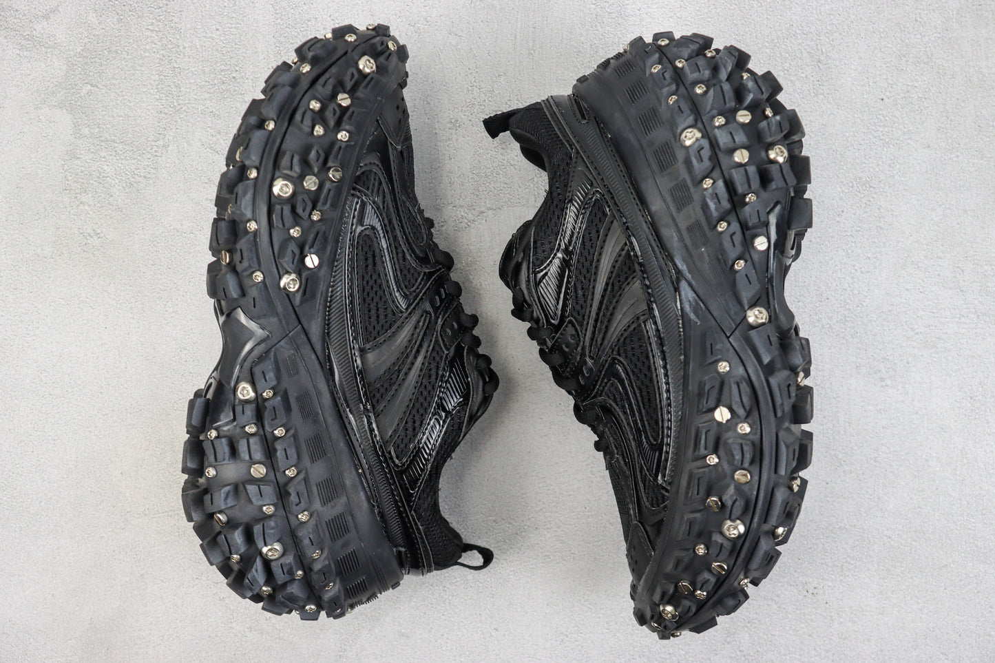 Balenciaga Bouncer "Black Screw"