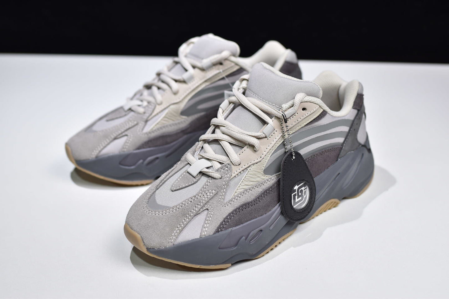Yeezy 700 V2 "Tephra"