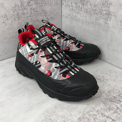 Burberry Arthur "Black-Red-White"