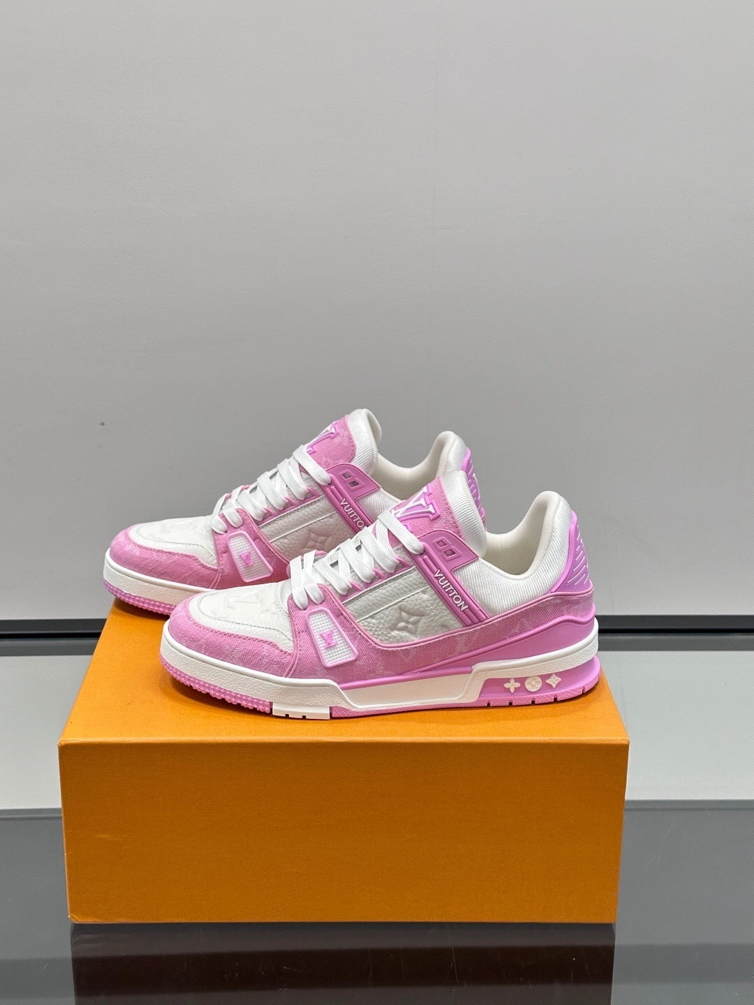 Louis Vuitton LV Trainers "Pink Denim-White"