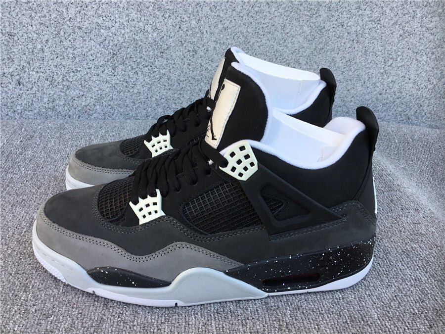 Air Jordan 4 Retro "Fear"