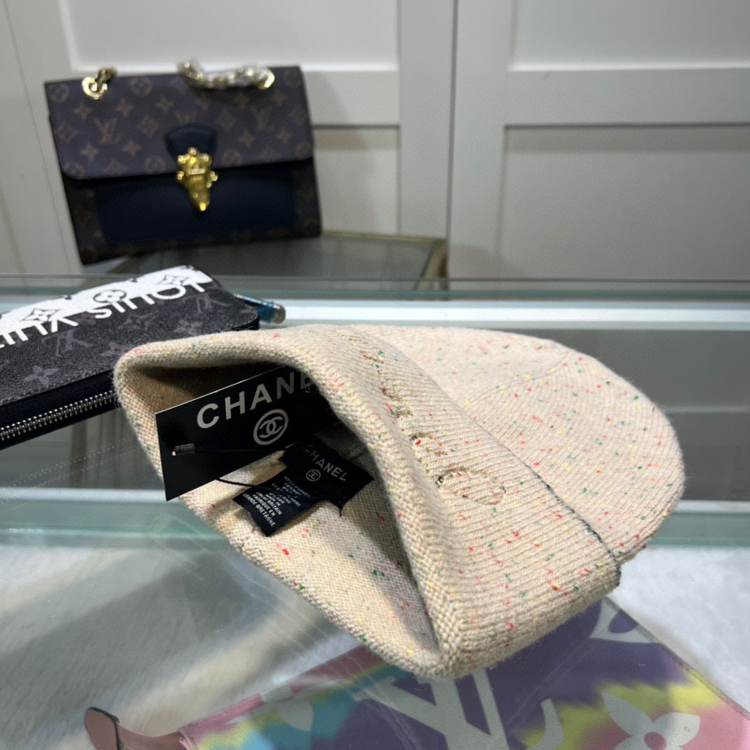 Chanel Beanie "Beige"