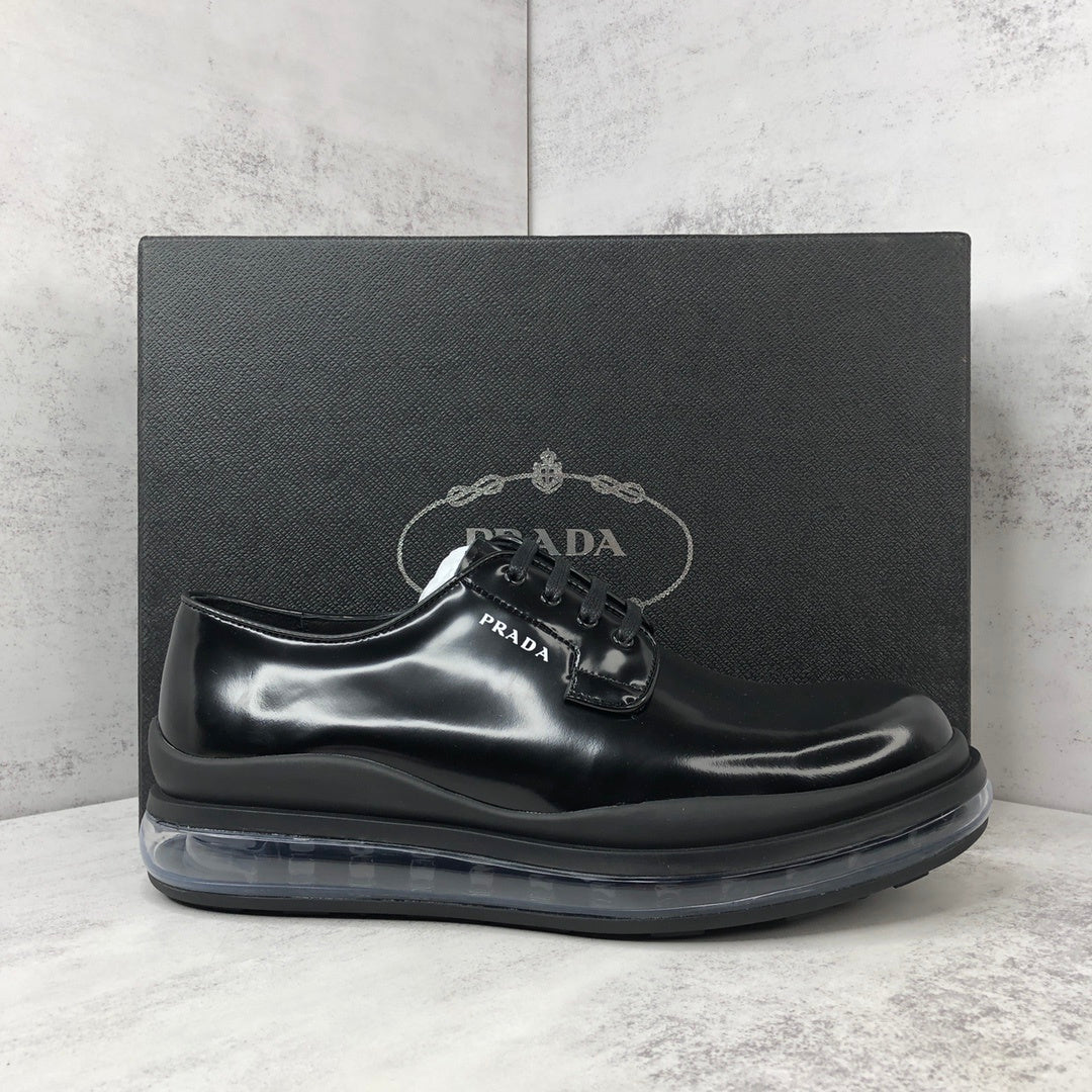 Prada Chaussures Derby