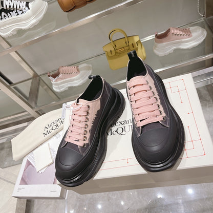 Alexander McQueen Tread Slick Low "Black-Pink"