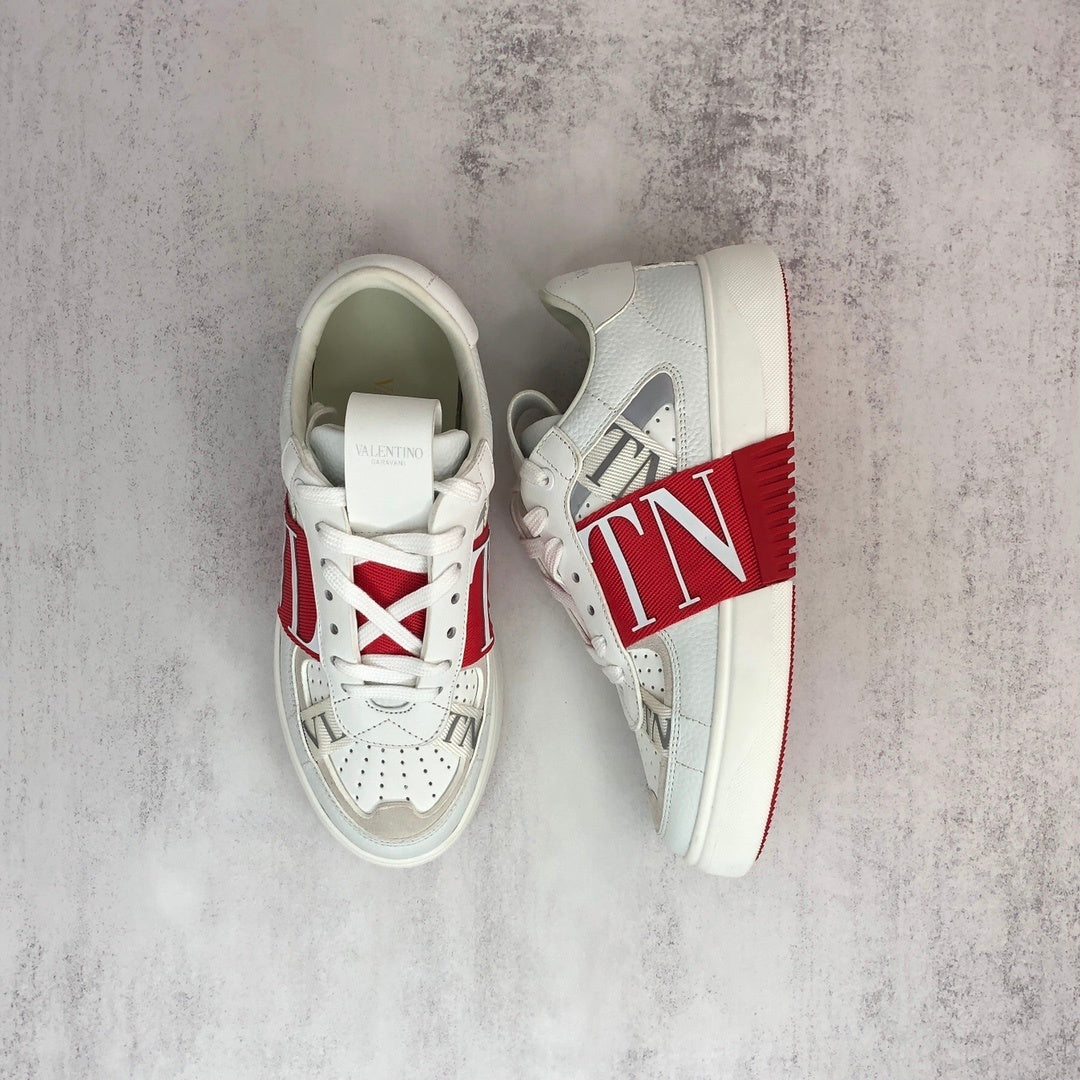 Valentino Garavani VL7N "White-Red"