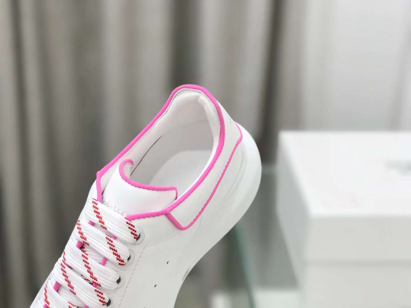 Alexander McQueen Oversized "Fluo Pink Outline"