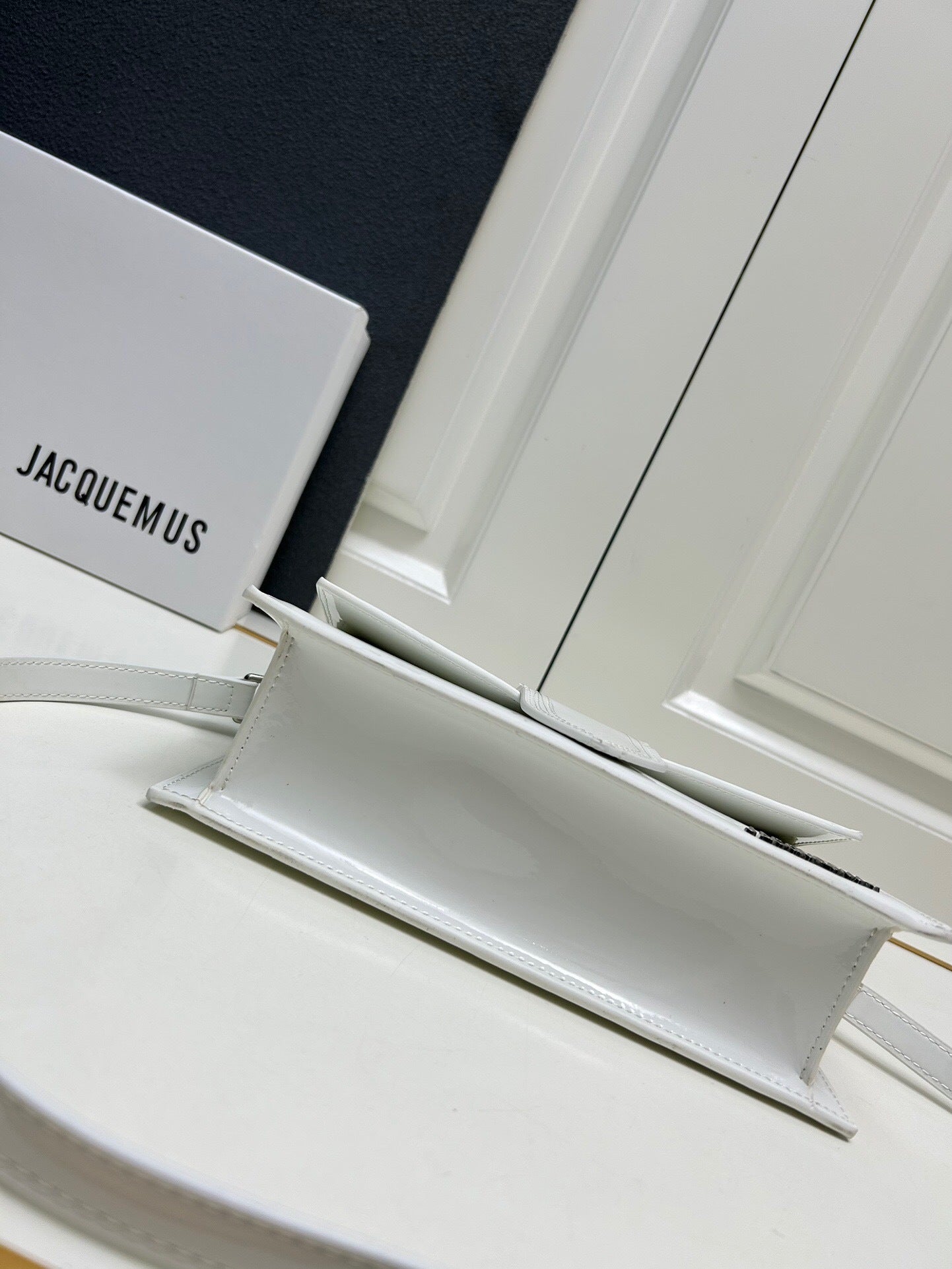Jacquemus Le Grand Bambino