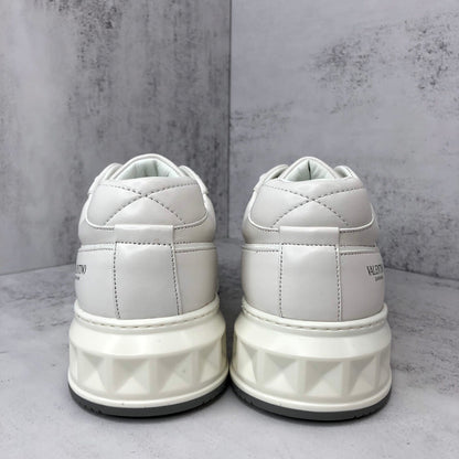 Valentino Garavani One Stud "White-Grey"