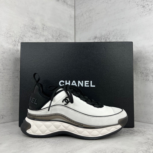 Chanel 22B "White-Grey-Black"