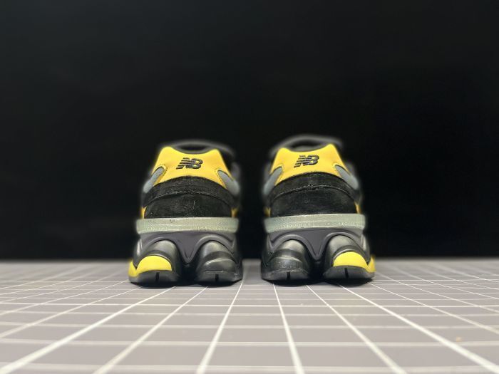 New Balance 9060R "Black-Yellow"