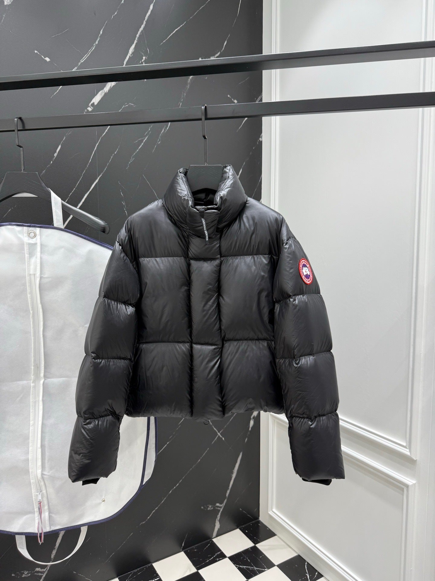 Canada Goose Cropped Cypress Down Jacket "Black"