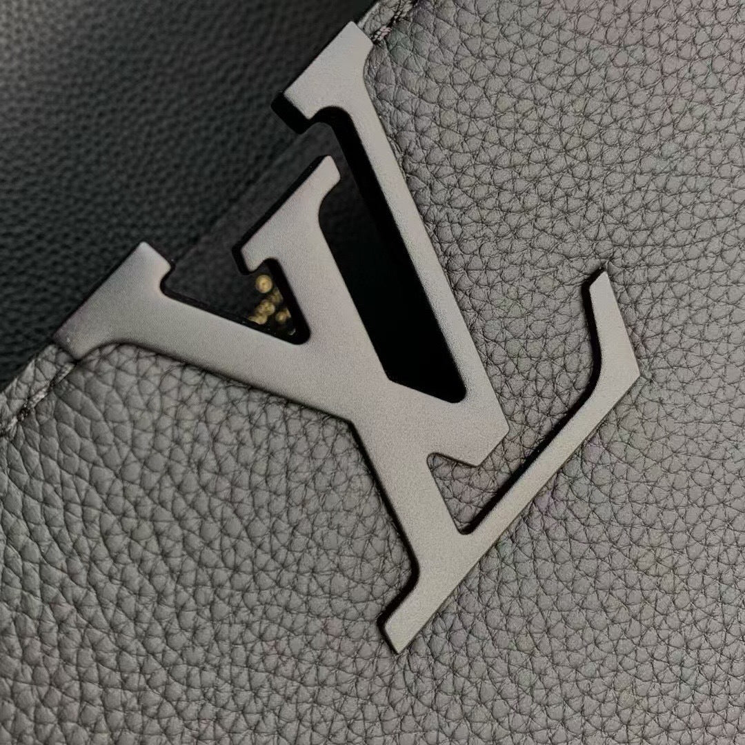 Louis Vuitton Capucines BB